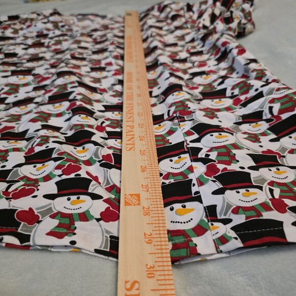 Snowman Print V-Neck Scrub Top 2X By Serene Uniforms - Picture 10 of 11